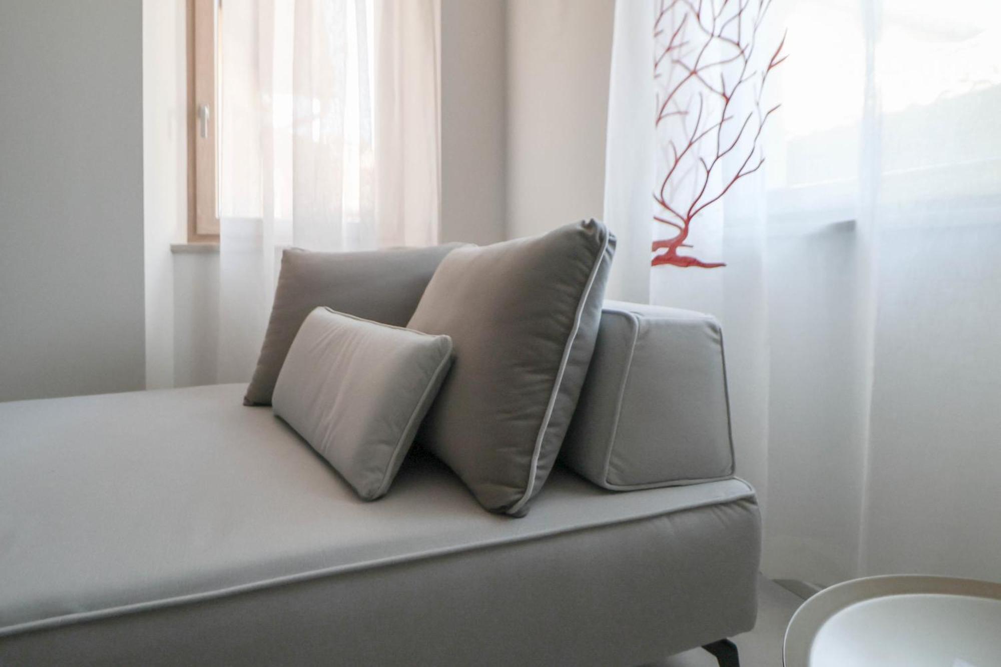 Apartamento Vicolo Dei Signori Desenzano del Garda Exterior foto